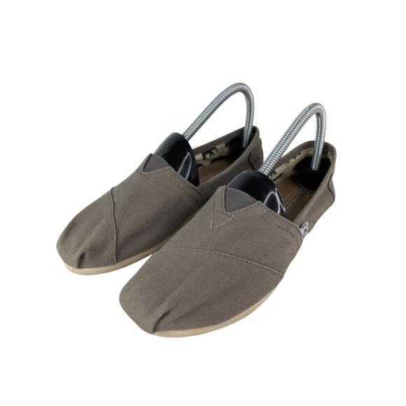TOMS Classic Ash Canvas Gray Recycled Cotton Canvas Slip On Shoes Women’s Sz 7.5 - Picture 1 of 9